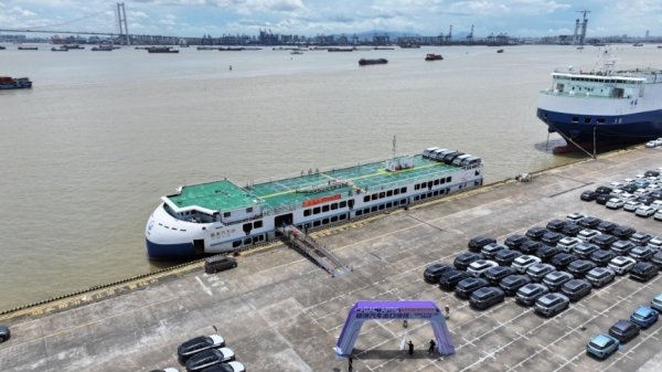 双融网 破局提速！穗港汽车出口“新快线”重塑大湾区跨境贸易新格局